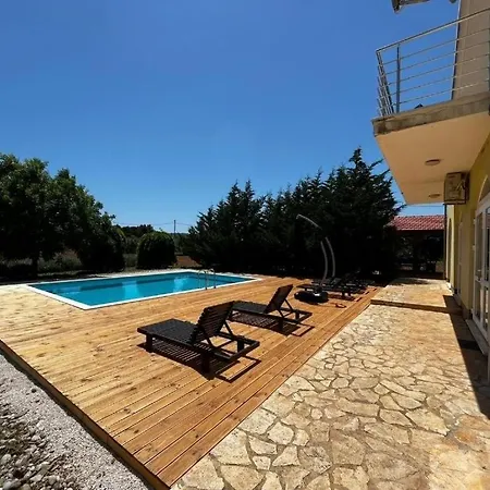 Family-friendly With Swimming Pool Plano, - 24056 * Trogir