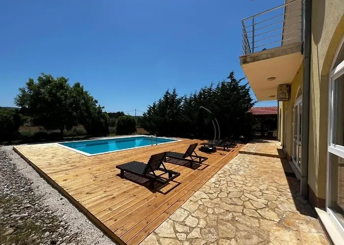 Family-friendly With Swimming Pool Plano, - 24056 * Trogir
