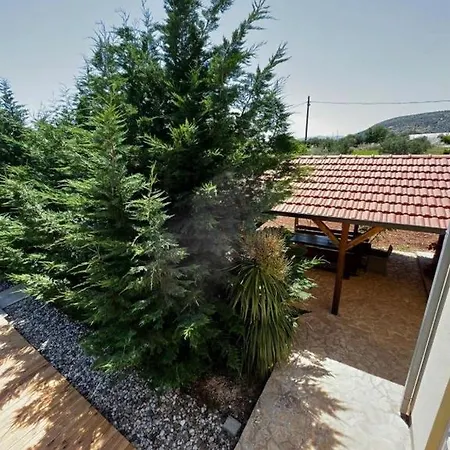 Apartament Family-friendly With Swimming Pool Plano, - 24056 Trogir