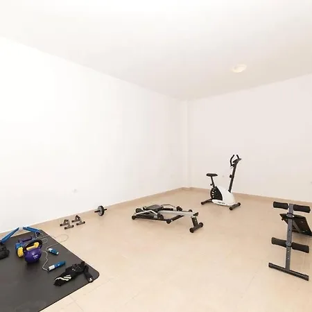 Apartament Family-friendly With Swimming Pool Plano, - 24056 Trogir